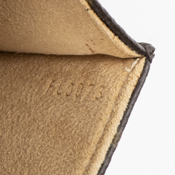 Louis Vuitton Florentine - Picture 6 of 6